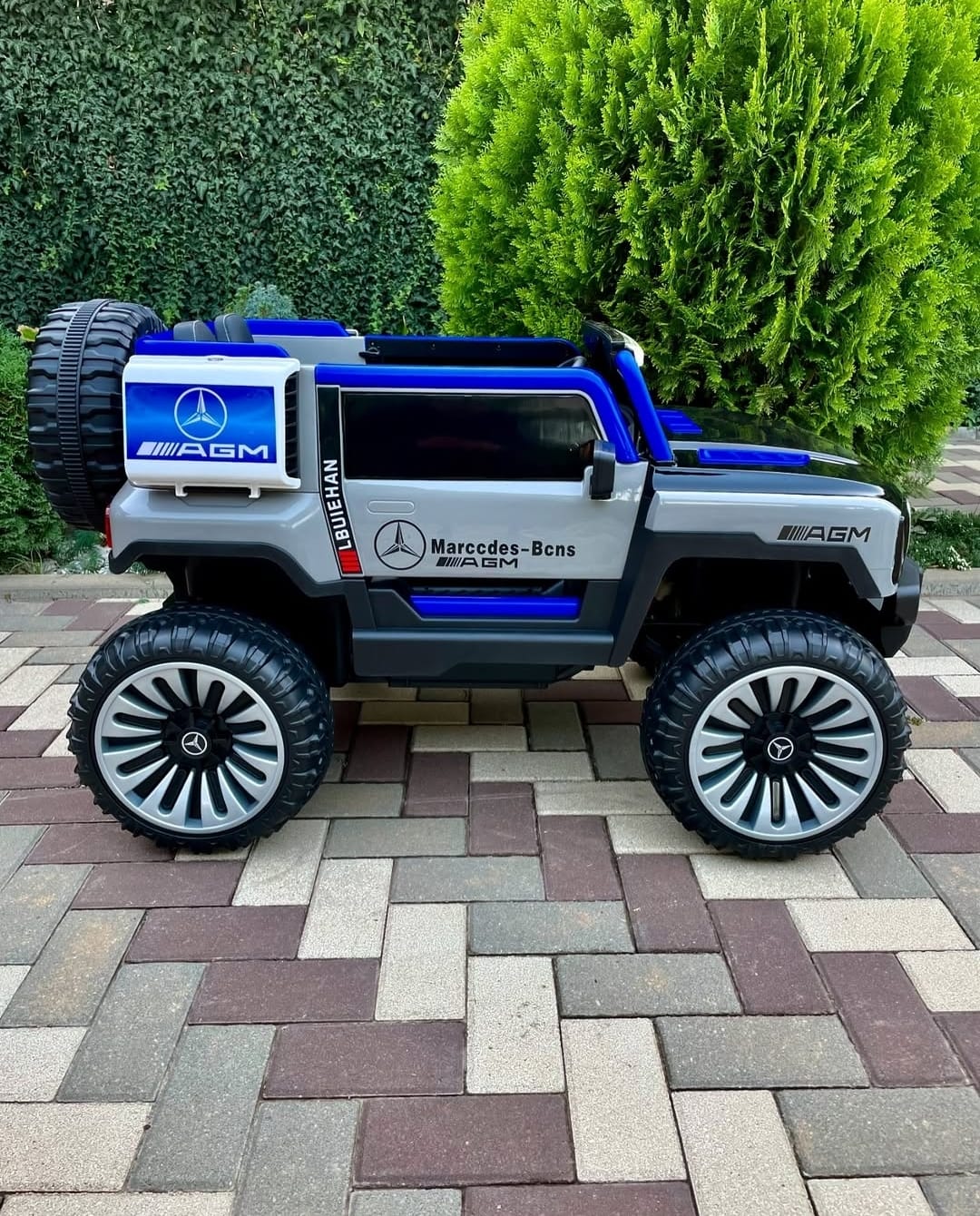 Voiture à batterie Mercedes Type 4*4 Bleue 12V – Image 3